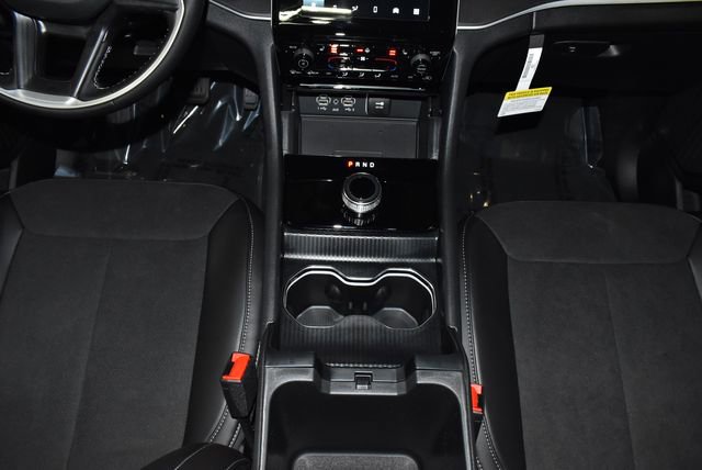 New 2025 Jeep Grand Cherokee Altitude image 21