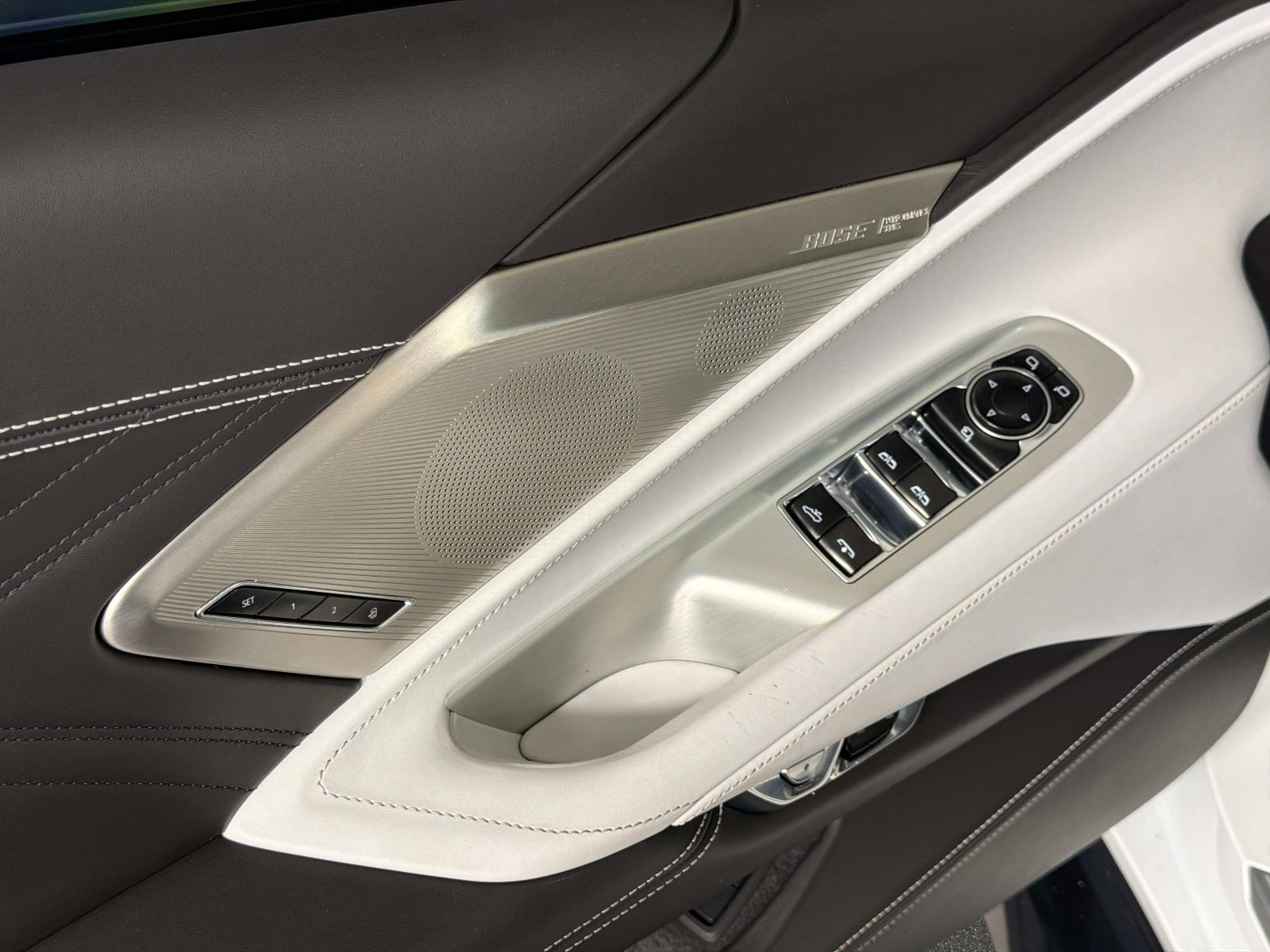 Used 2025 Chevrolet Corvette Z06 RWD image 28
