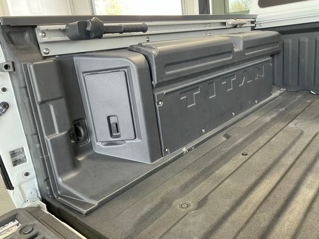 Used 2023 Nissan Titan Platinum Reserve w/ Moonroof Package image 17