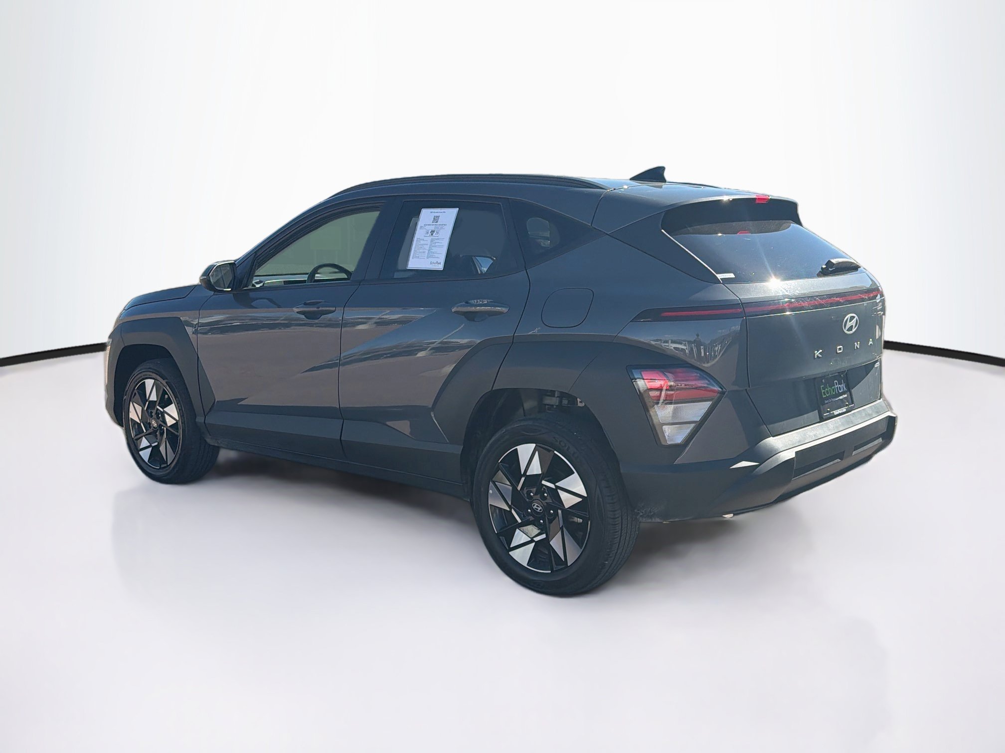 Used 2025 Hyundai Kona SEL AWD/4WD image 5