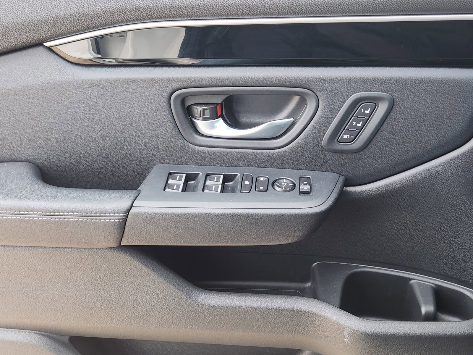 Certified 2024 Honda Pilot Touring image 26