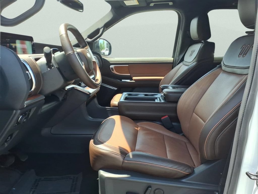 Used 2025 Ford Expedition King Ranch AWD/4WD image 13
