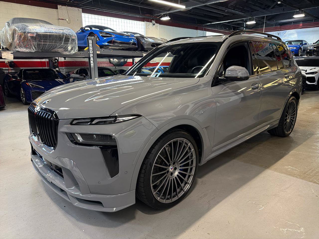 Used 2023 BMW ALPINA XB7 AWD/4WD image 10
