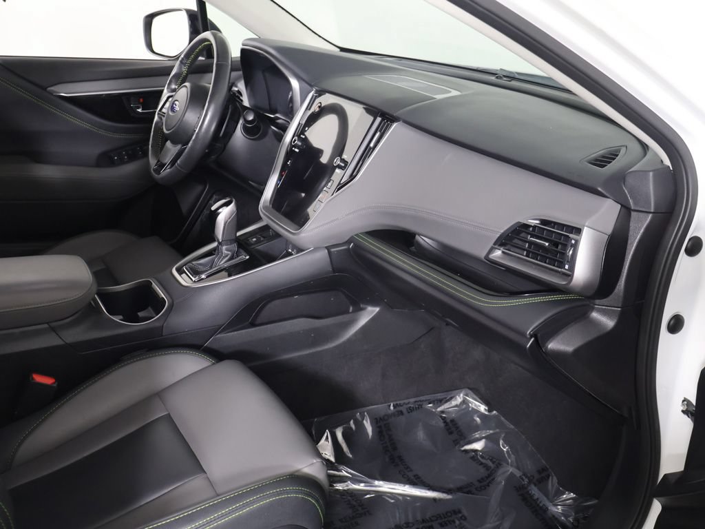 Used 2025 Subaru Outback Onyx Edition AWD/4WD image 26