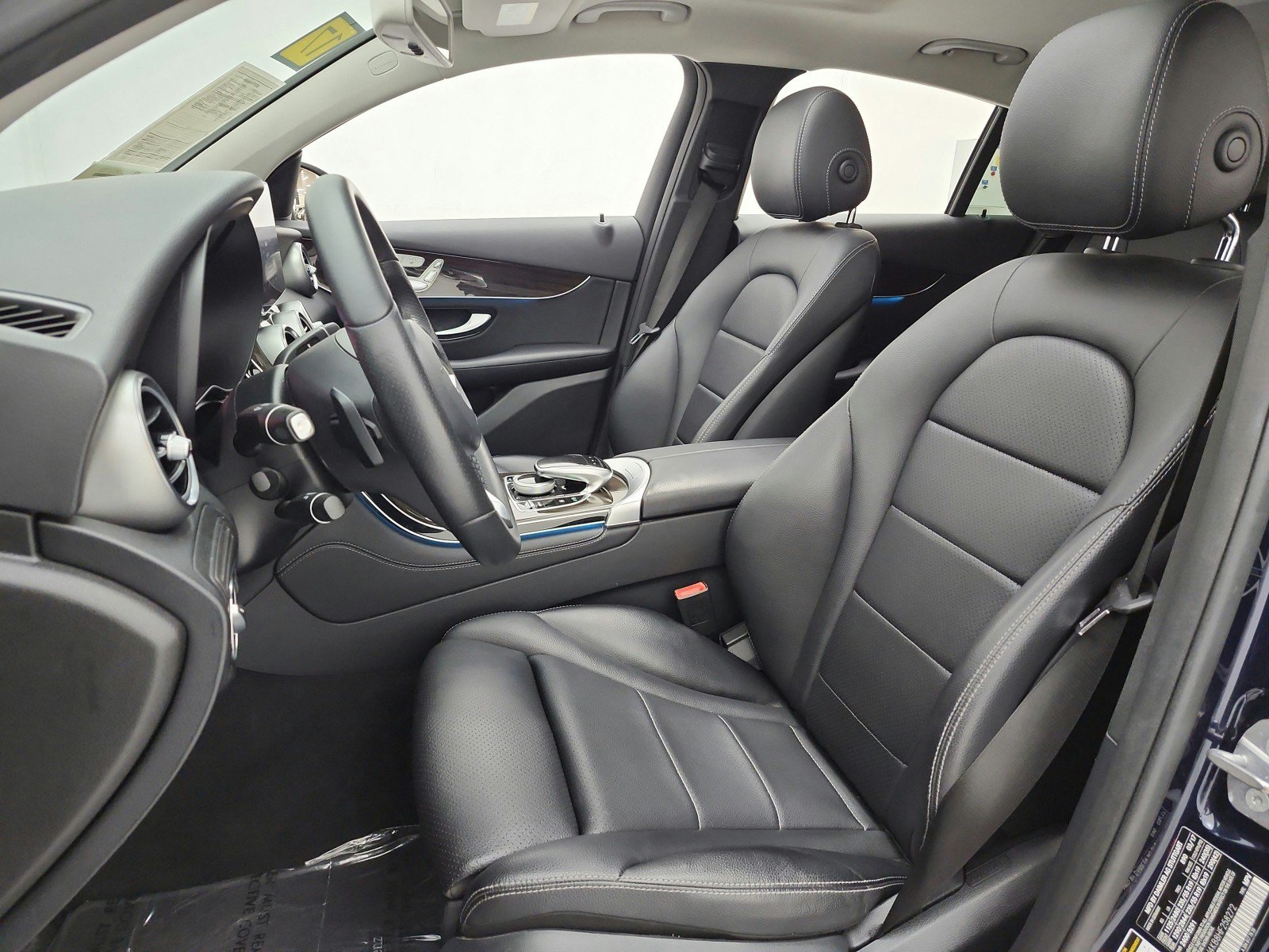 Used 2017 Mercedes-Benz GLC 300 4MATIC Coupe image 13