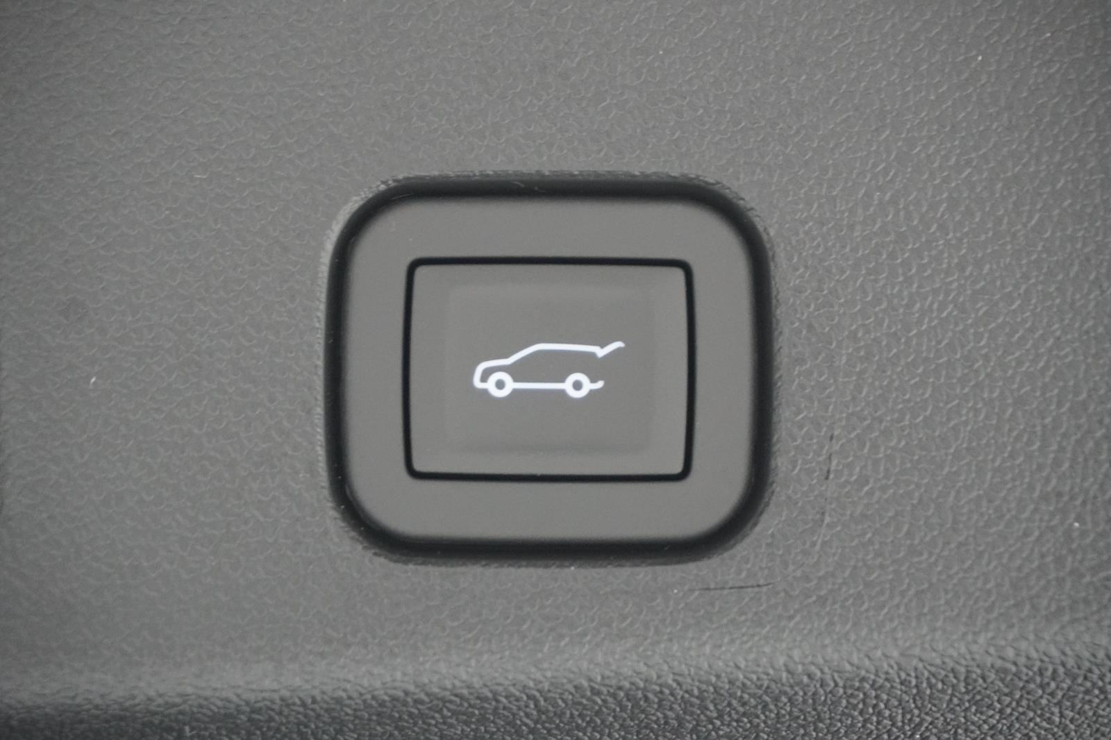 New 2026 Chevrolet Traverse Z71 w/ Enhanced Driving Package image 7