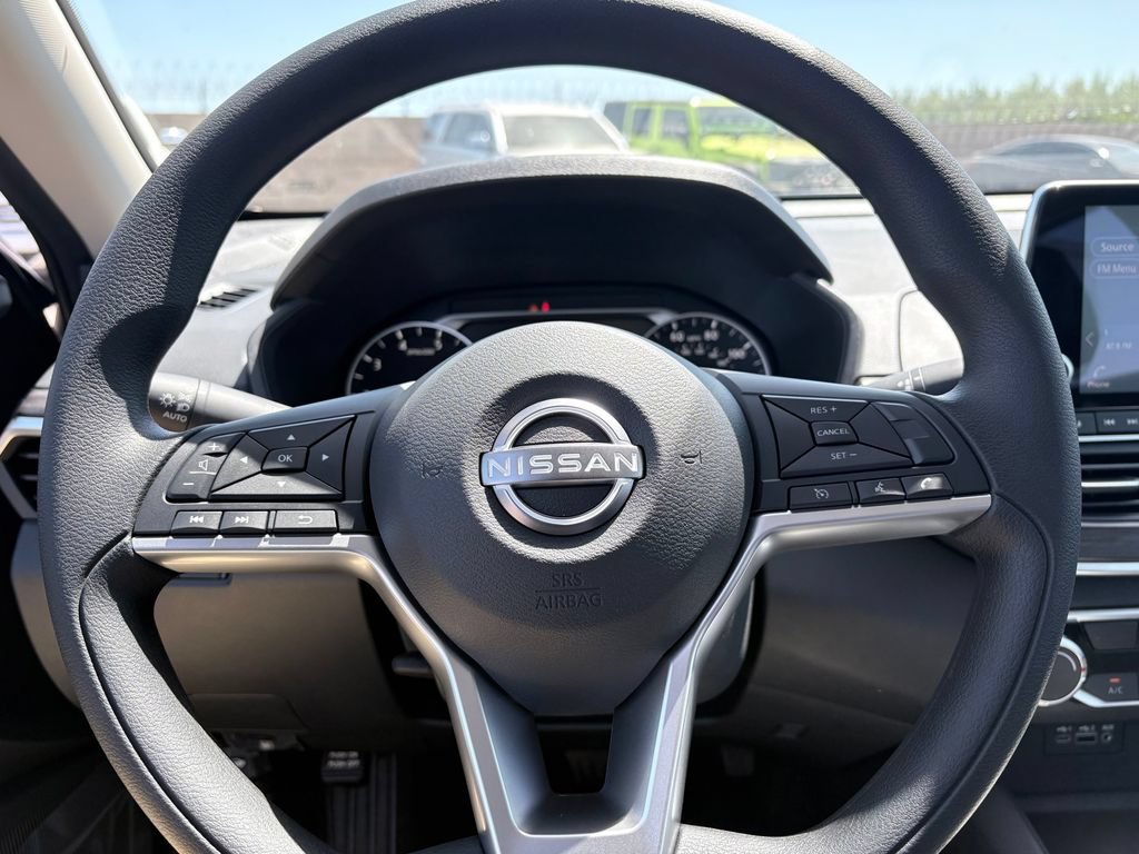 New 2026 Nissan Altima 2.5 SV FWD image 12