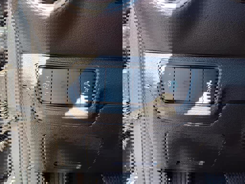 Used 2024 Kia Forte LX image 12