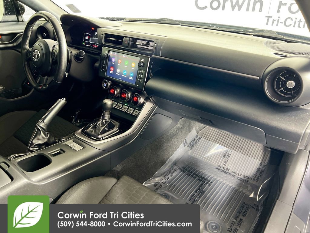 Used 2022 Toyota GR86 Base image 27