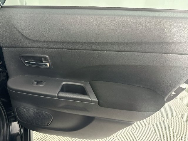 Used 2024 Mitsubishi Outlander Sport AWD image 24