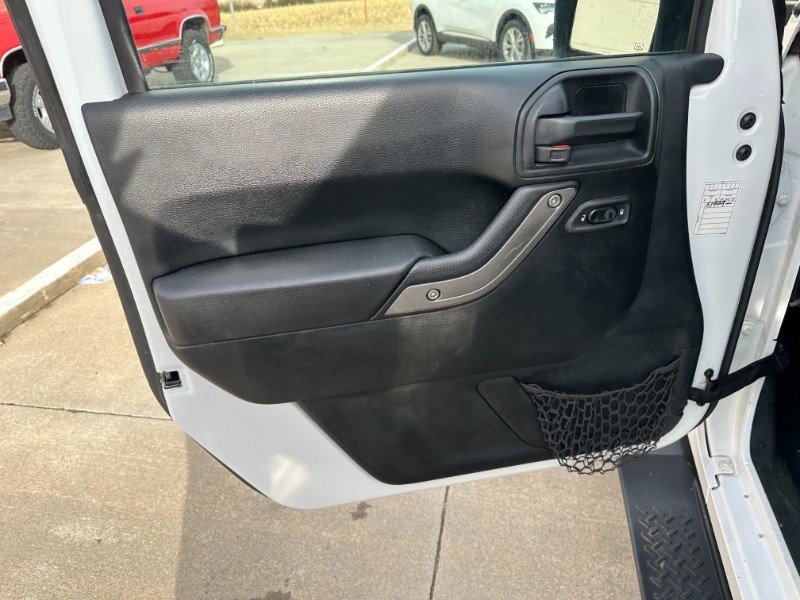 Used 2018 Jeep Wrangler Sport image 12