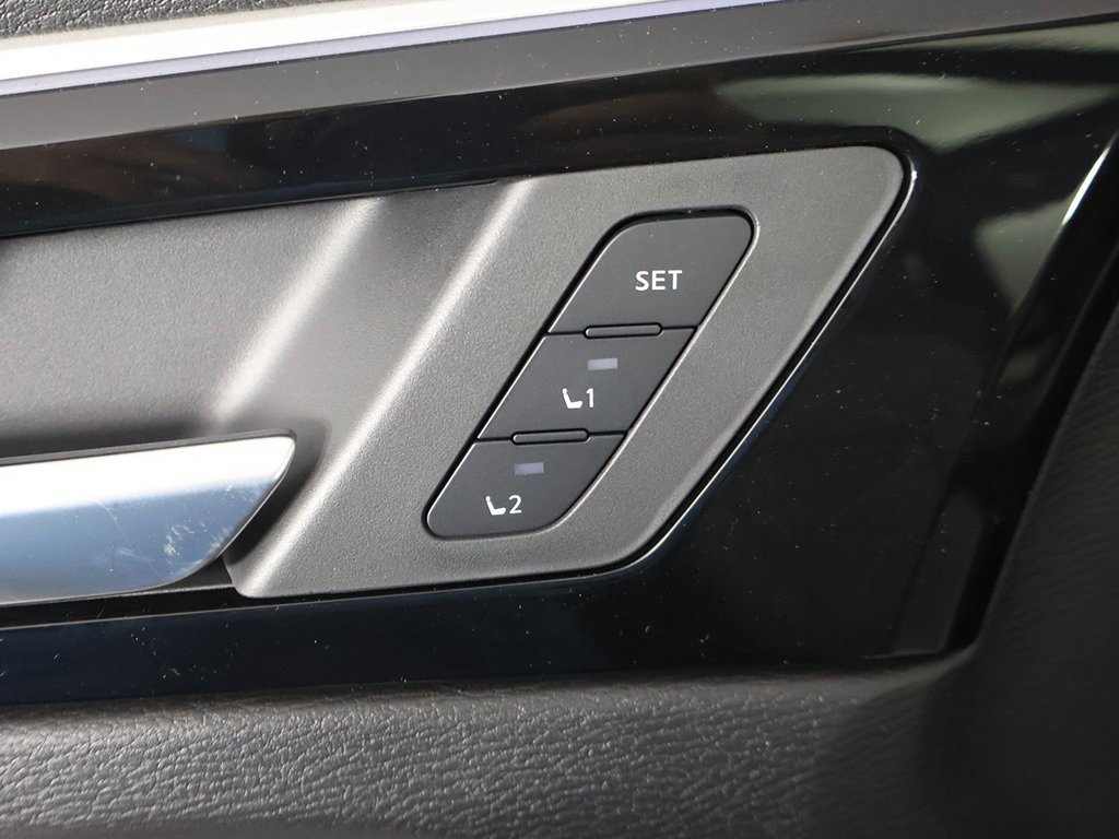 New 2025 Mitsubishi Outlander SEL image 42