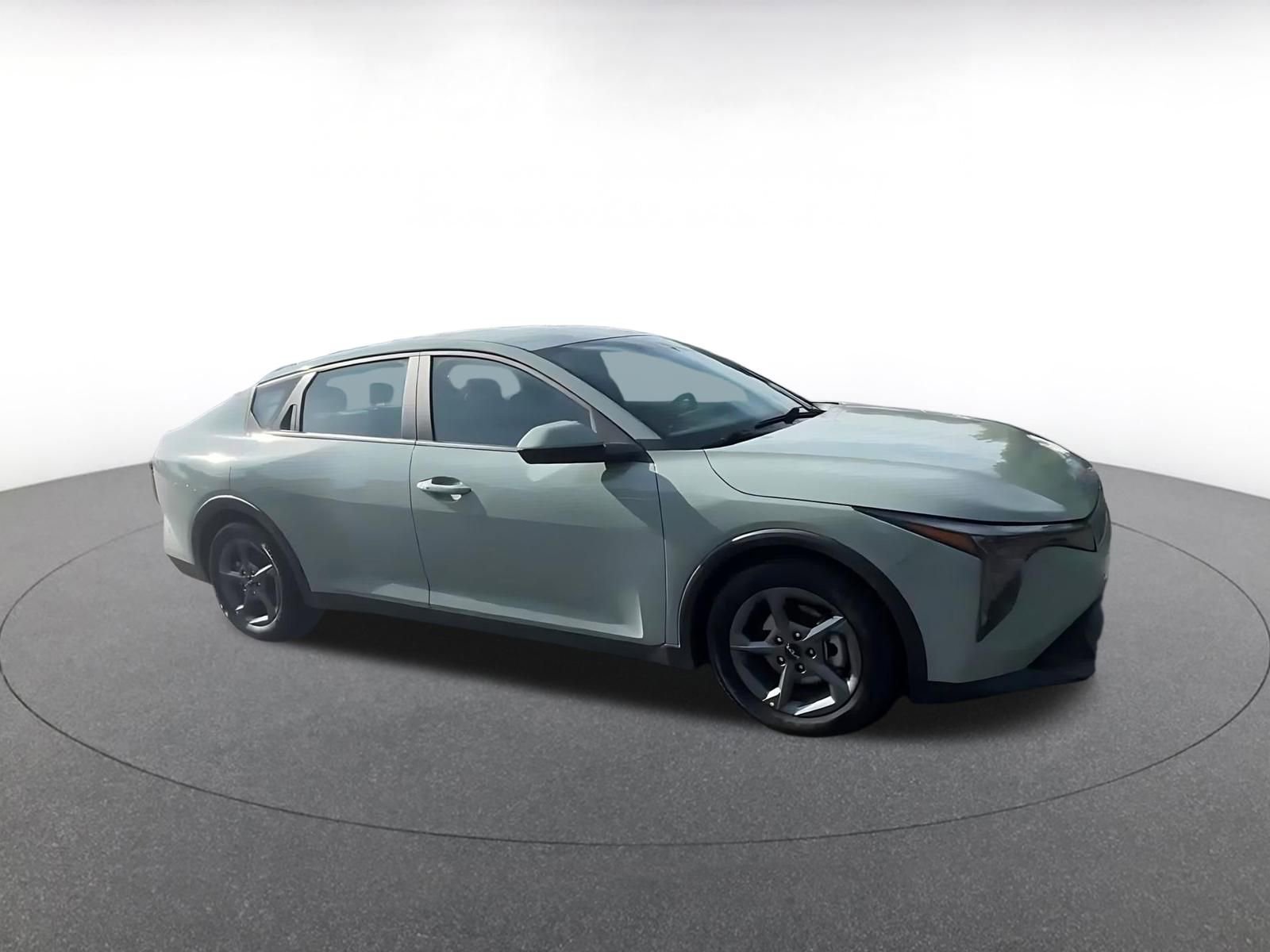 Used 2025 Kia K4 FWD video 2