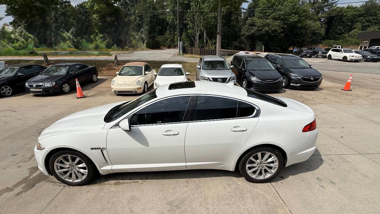 Used 2013 Jaguar XF RWD image 38