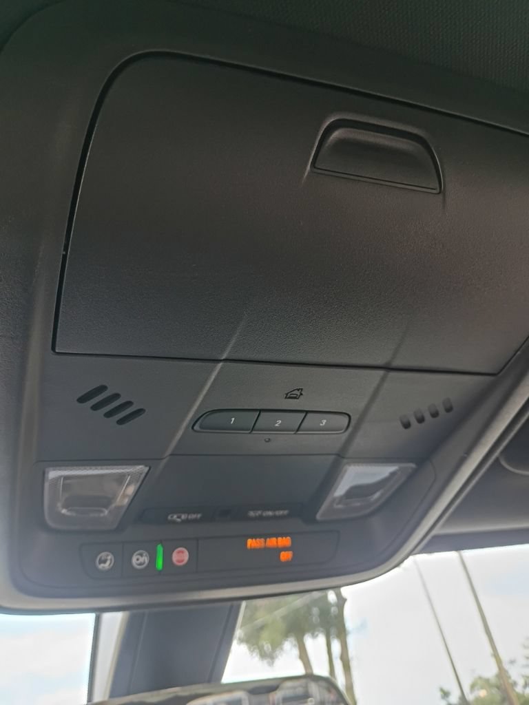 Used 2019 Cadillac XT5 FWD image 33