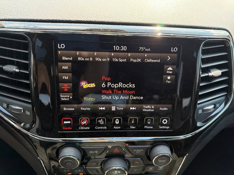 Used 2021 Jeep Grand Cherokee Laredo X AWD/4WD image 18