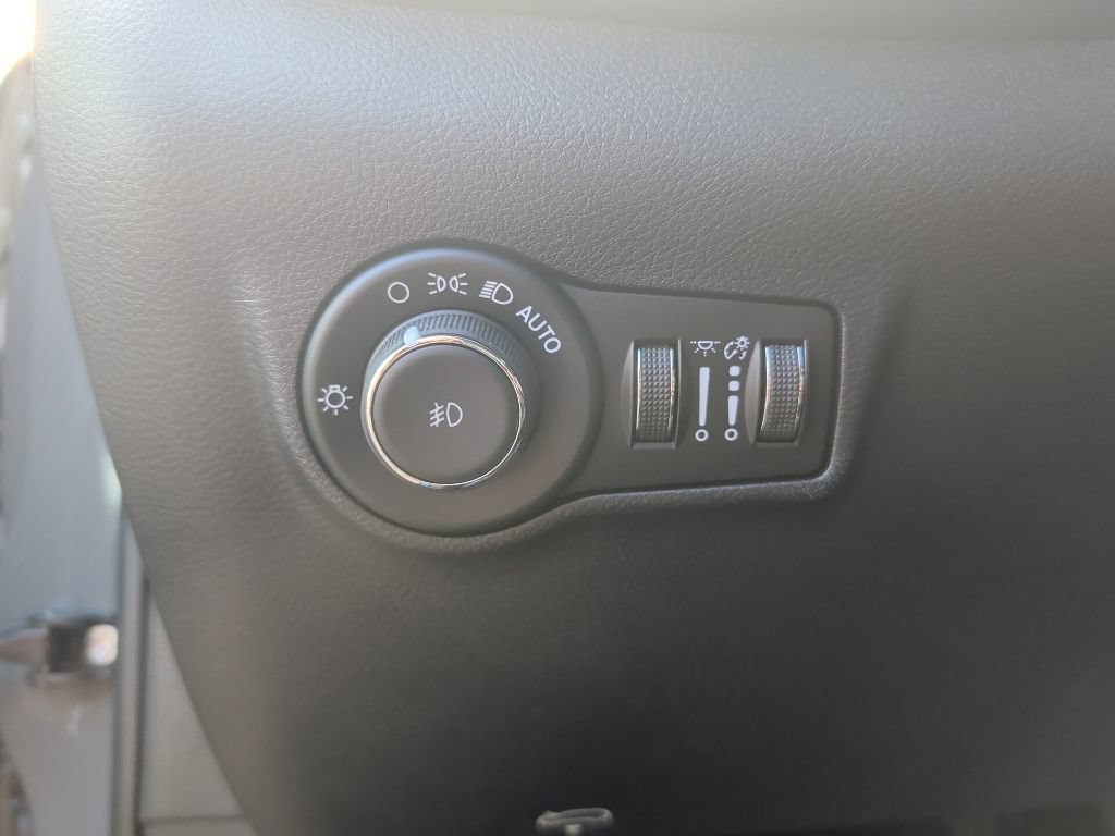 New 2026 Jeep Compass Limited AWD/4WD image 23