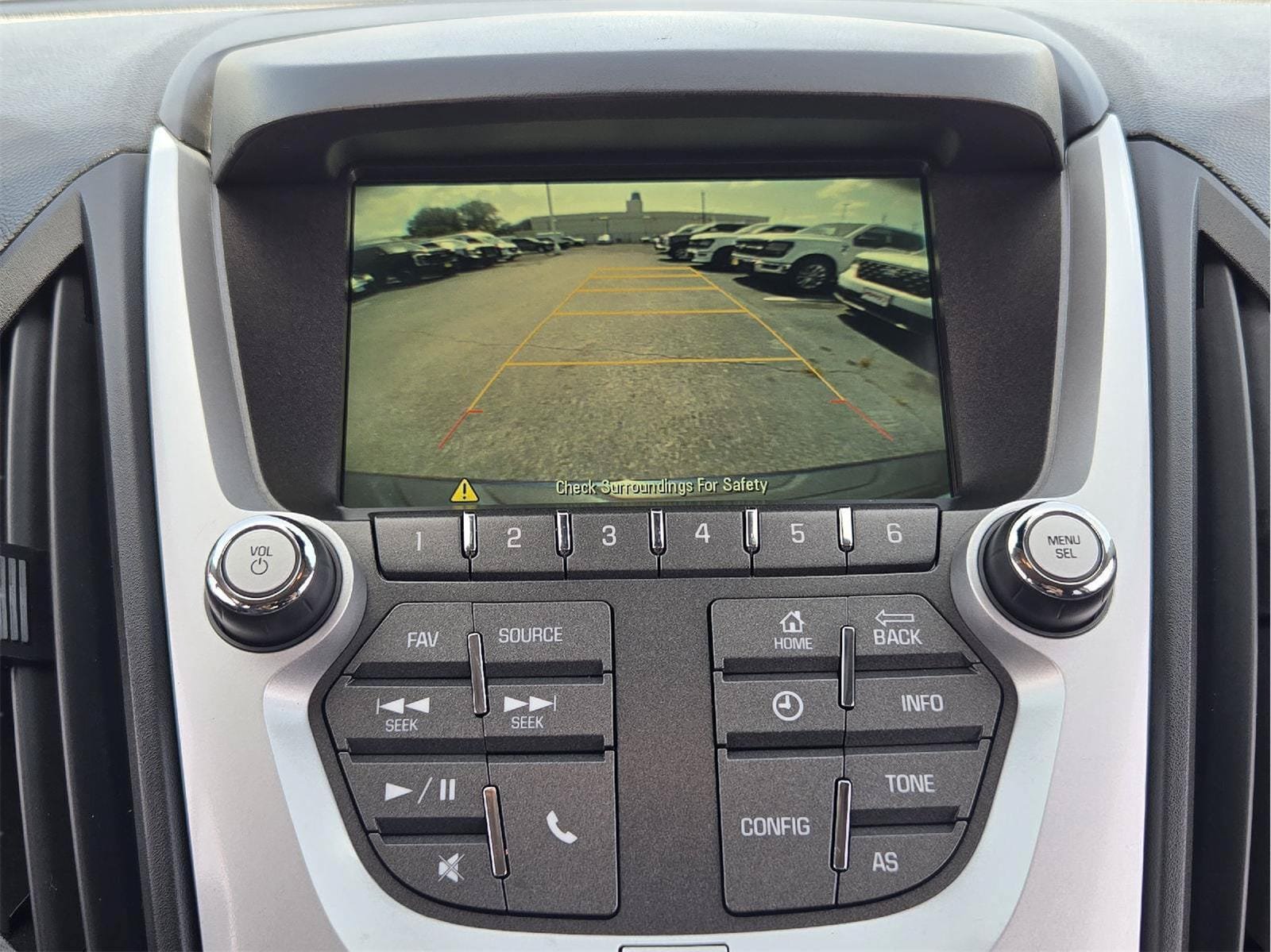 Used 2017 Chevrolet Equinox LT FWD image 16