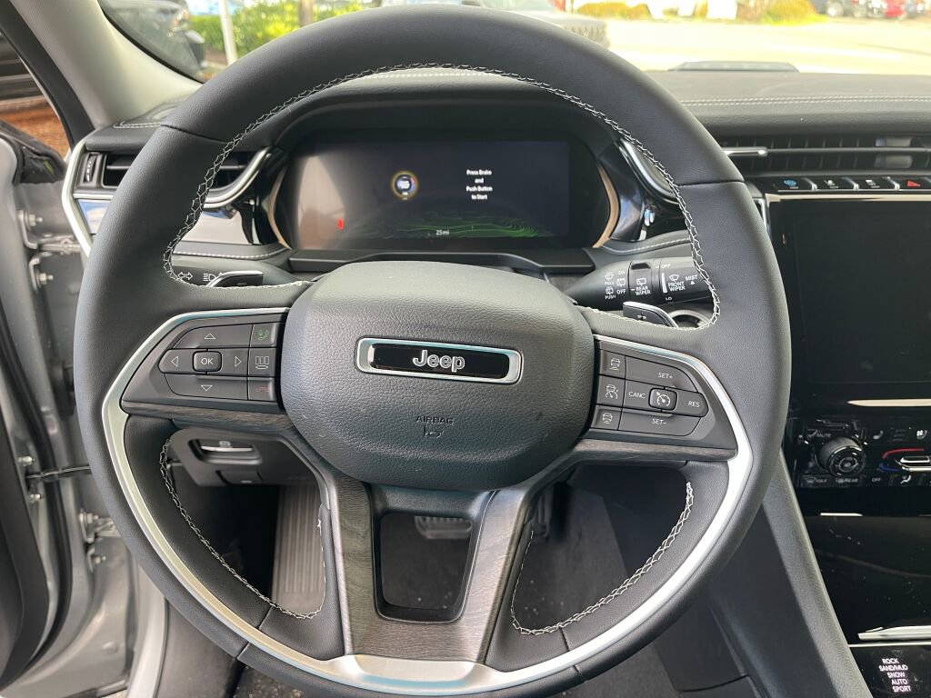 New 2024 Jeep Grand Cherokee Limited 4xe w/ Luxury Tech Group II image 20