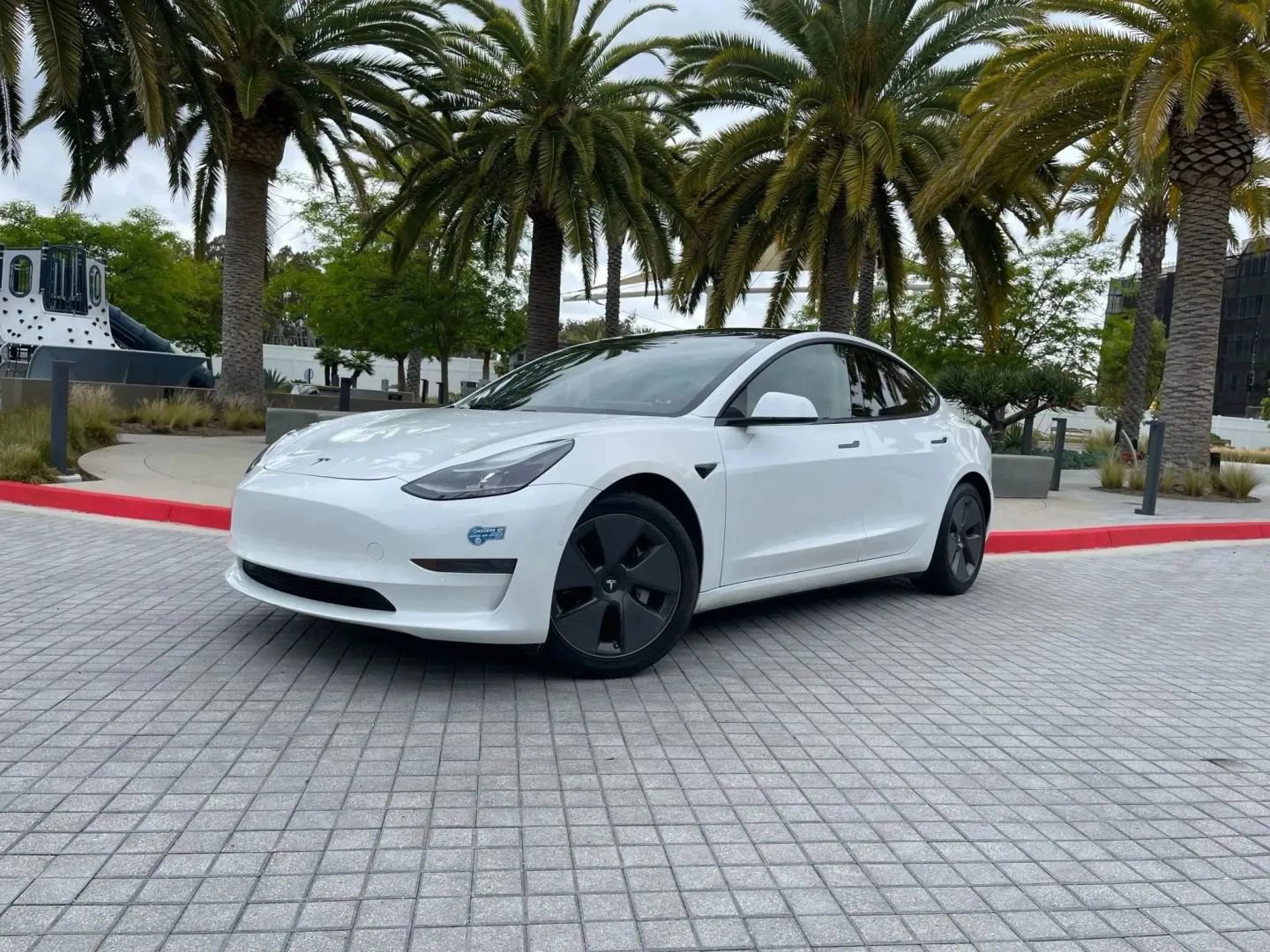 Used 2023 Tesla Model 3 Standard Range RWD image 11