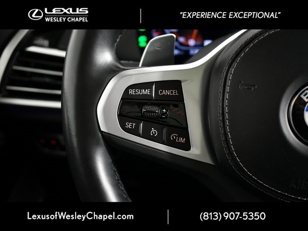 Used 2022 BMW X7 M50i w/ Luxury Seating Package image 40