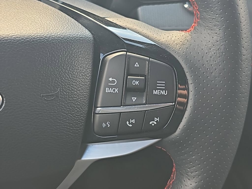Used 2025 Ford Explorer ST-Line w/ ST-Line Street Pack AWD/4WD image 29