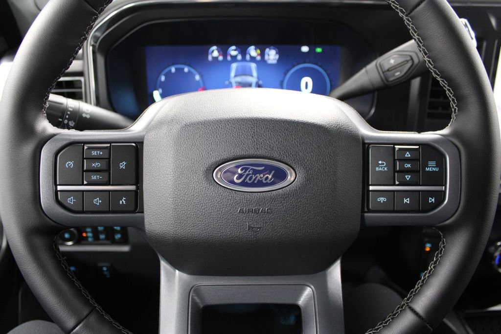New 2026 Ford F250 Lariat w/ Black Appearance Package image 35