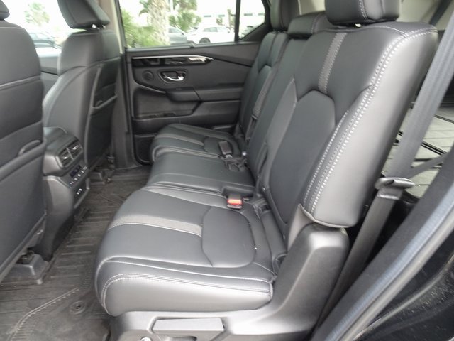Certified 2025 Honda Pilot EX-L image 9