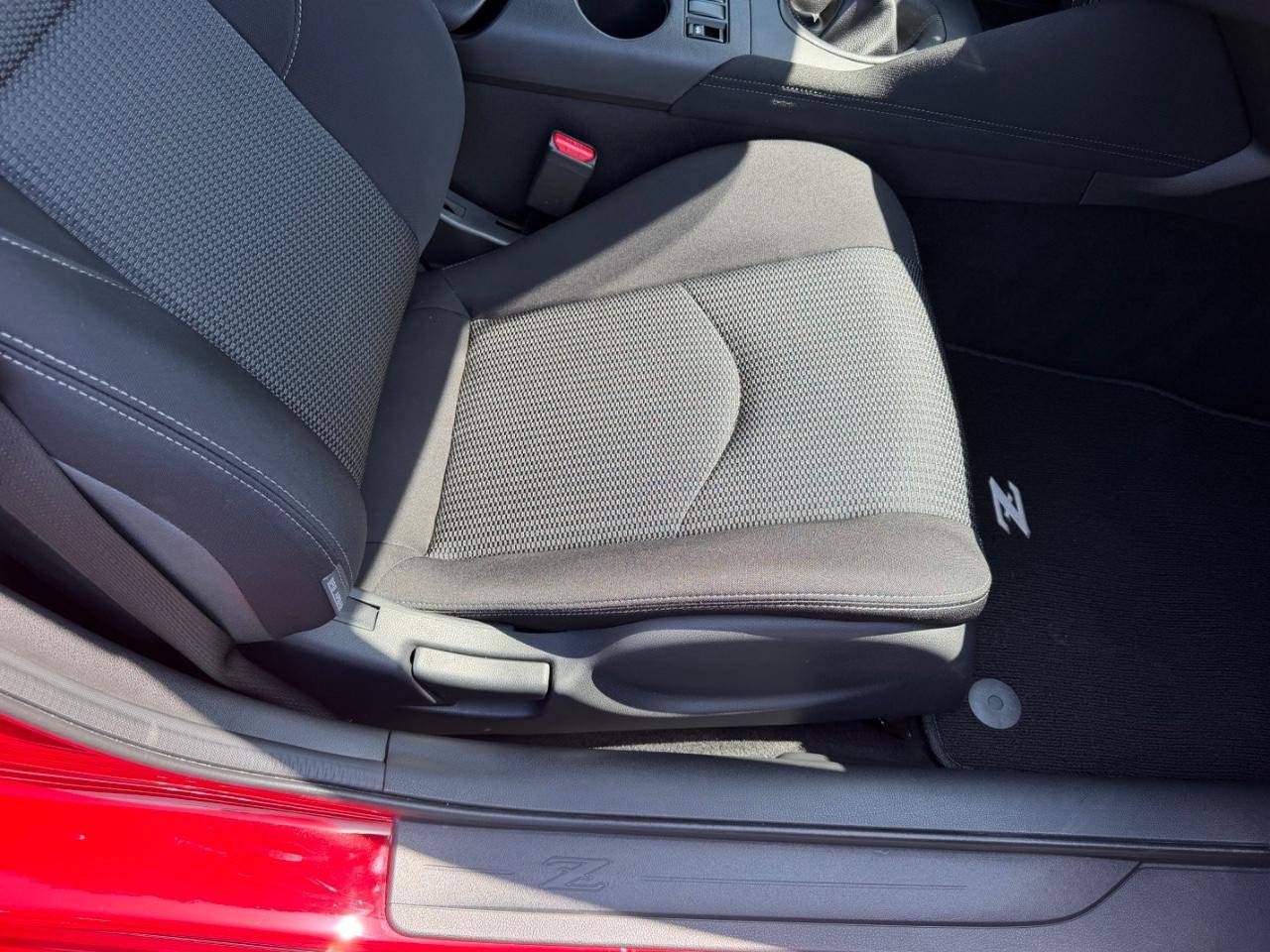 Used 2025 Nissan Z Sport w/ Floor Mat Package RWD image 16