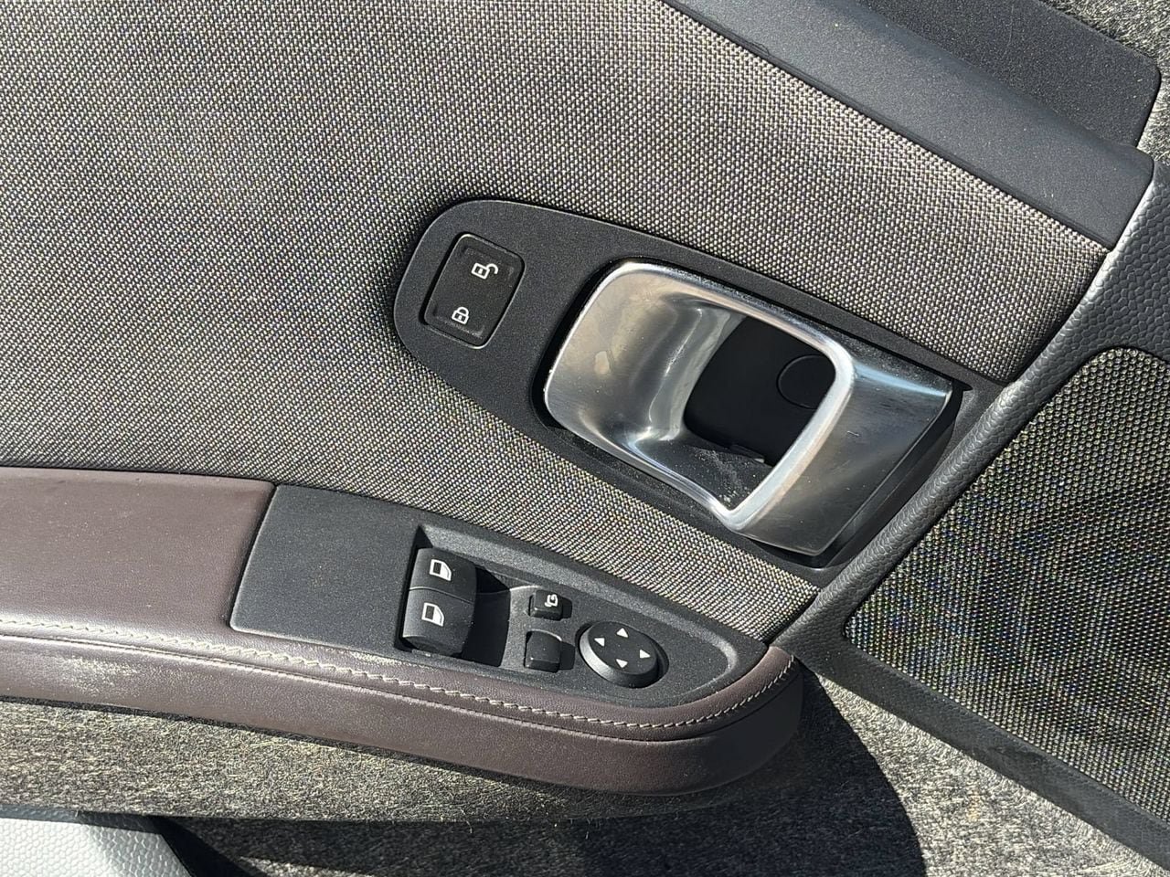 Used 2017 BMW i3 w/ Range Extender RWD image 20