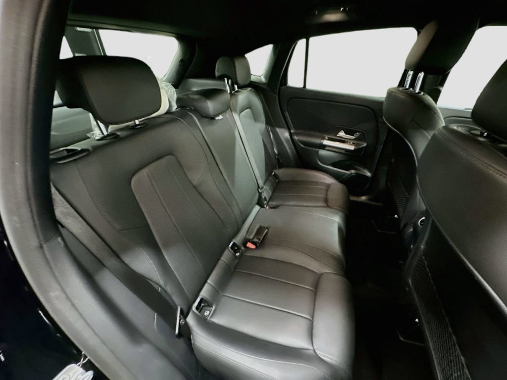 Certified 2024 Mercedes-Benz GLA 250 4MATIC image 26