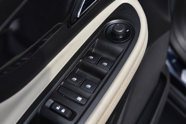 Used 2022 Buick Encore Preferred w/ Safety Package AWD/4WD image 8