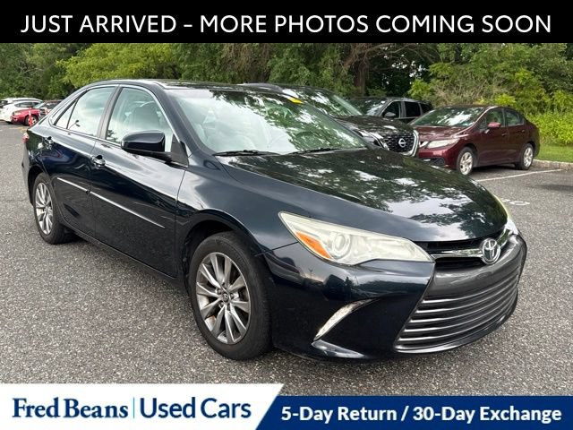 Used 2016 Toyota Camry XLE w/ Moonroof Package FWD image 1