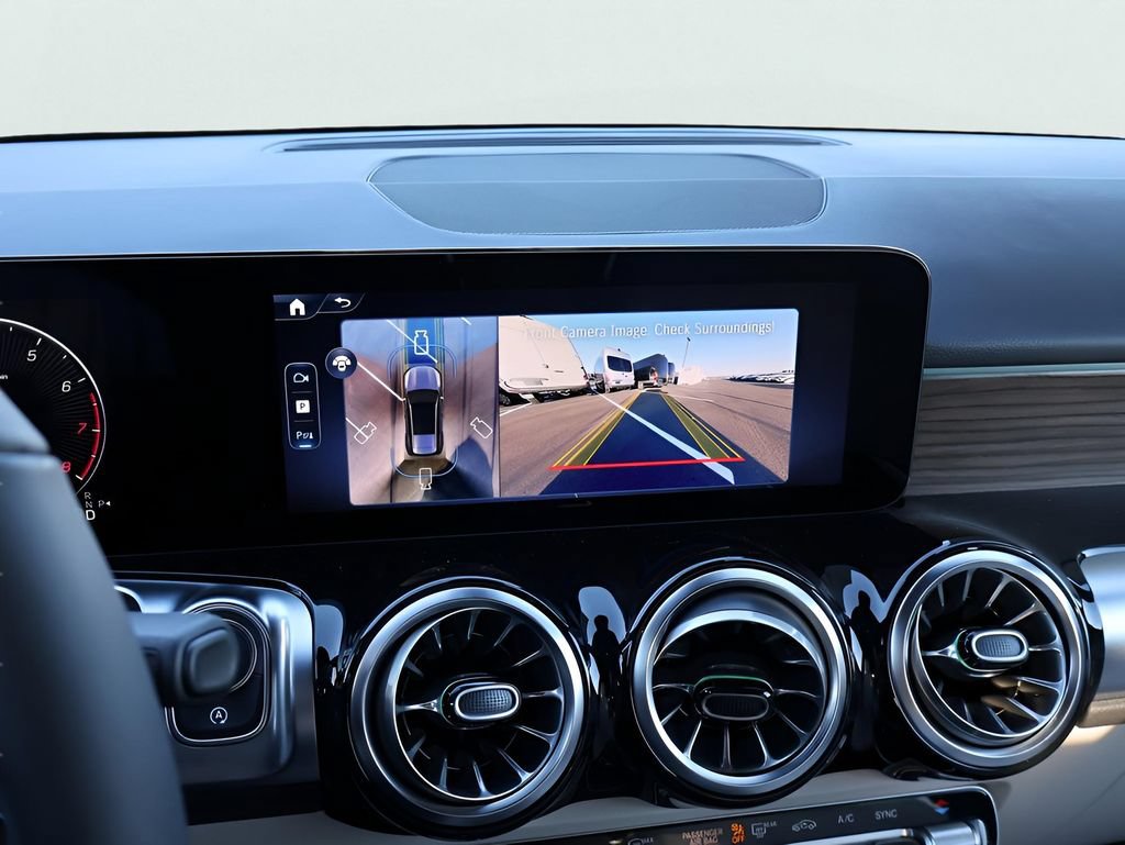 New 2026 Mercedes-Benz GLB 250 4MATIC image 25