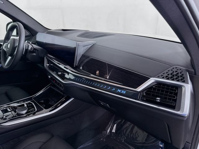 Used 2026 BMW X5 xDrive50e w/ M Sport Package image 31