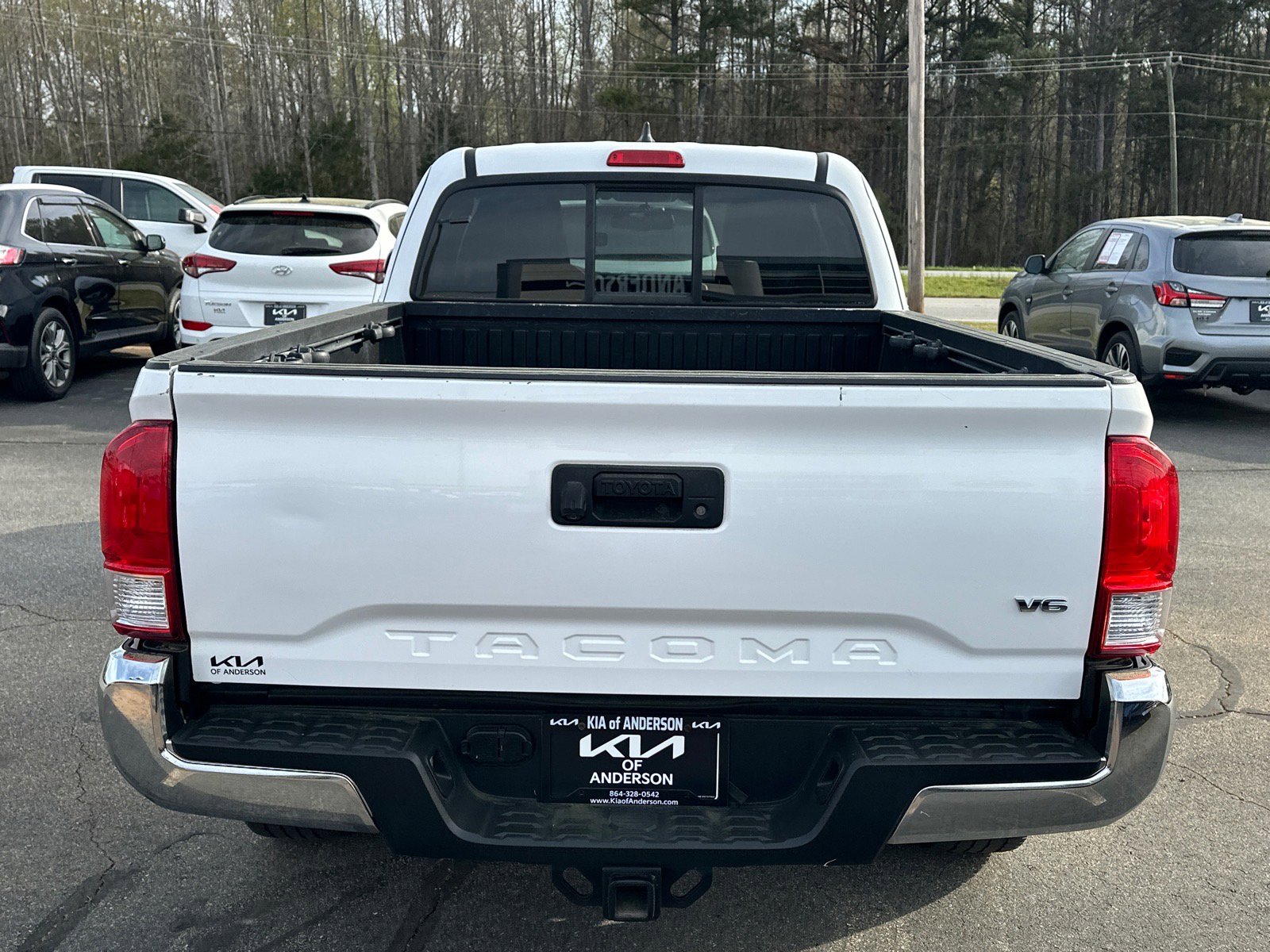 Used 2017 Toyota Tacoma 2WD Access Cab image 4