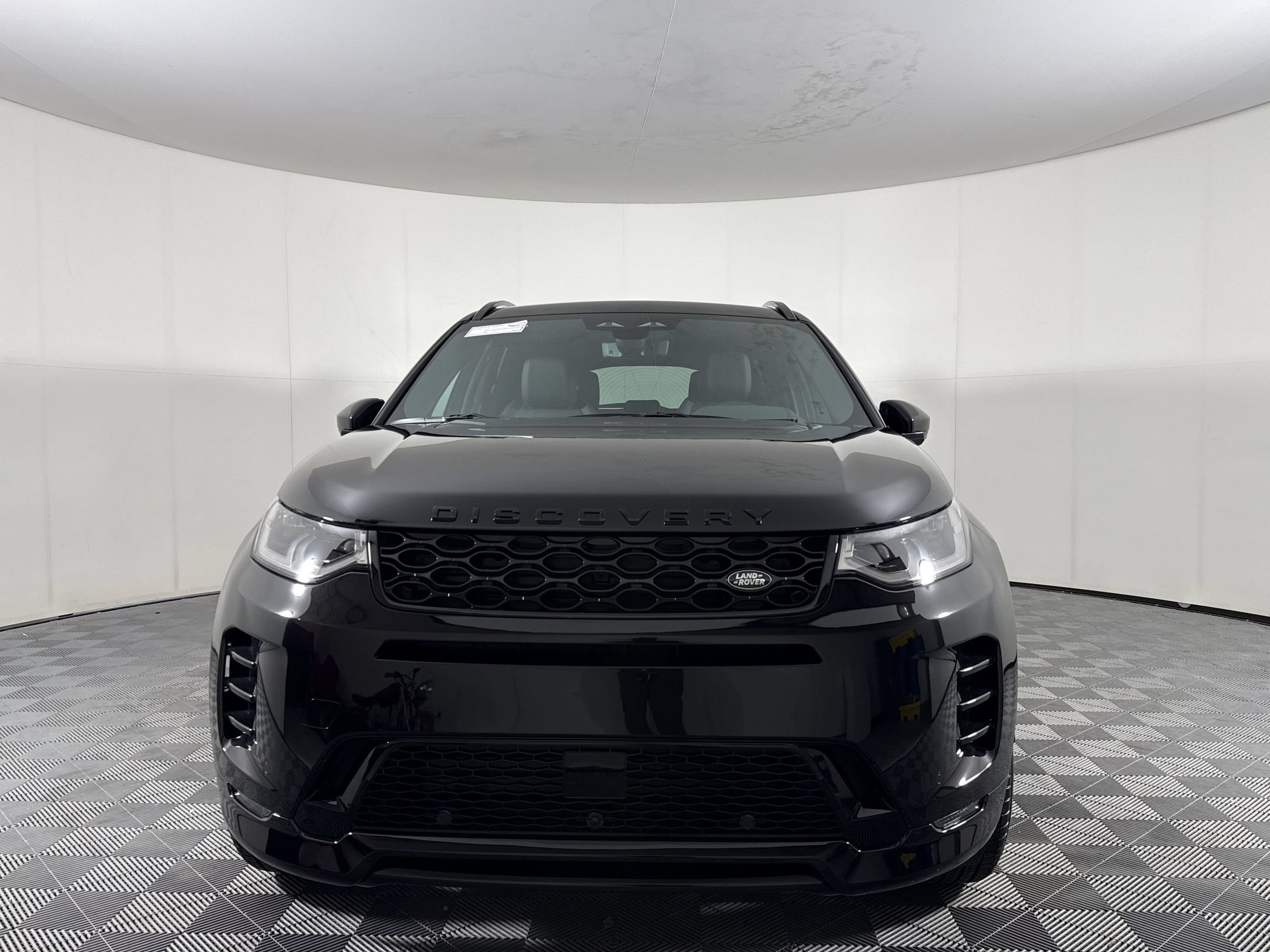 New 2026 Land Rover Discovery Sport Landmark AWD/4WD image 6