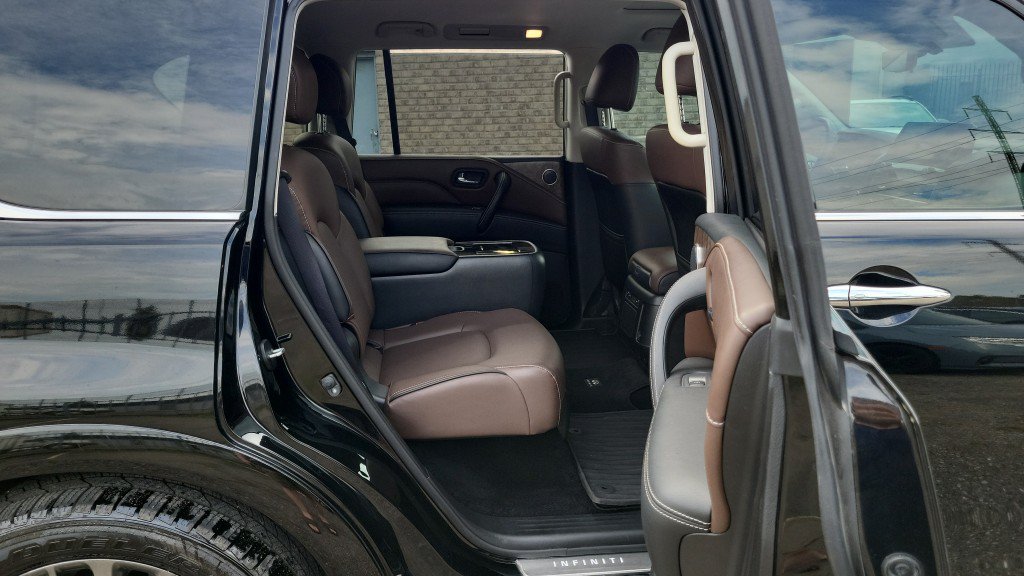 Used 2023 INFINITI QX80 Premium Select w/ All-Season Package AWD/4WD image 21