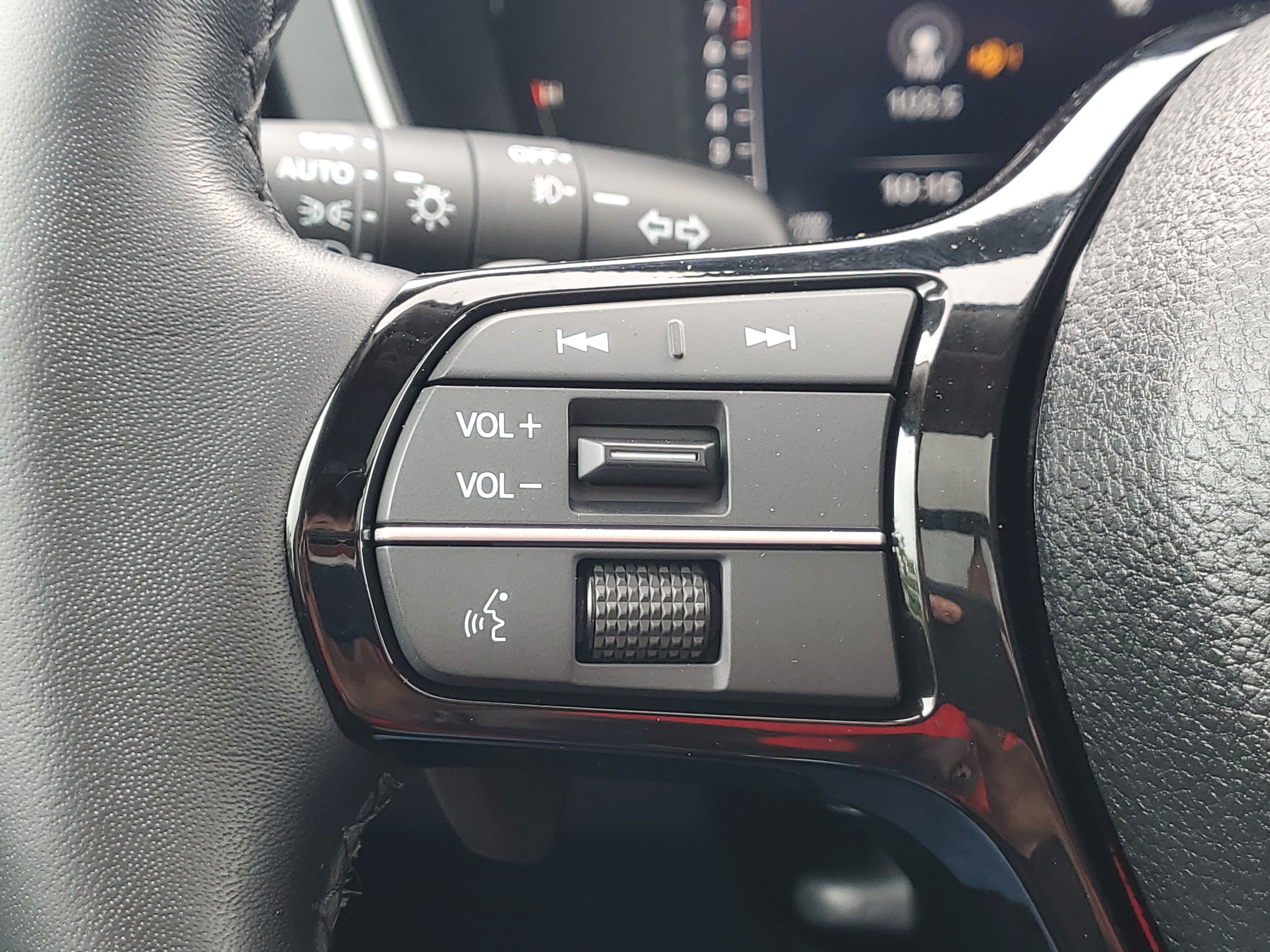 Certified 2025 Honda Pilot Elite image 24