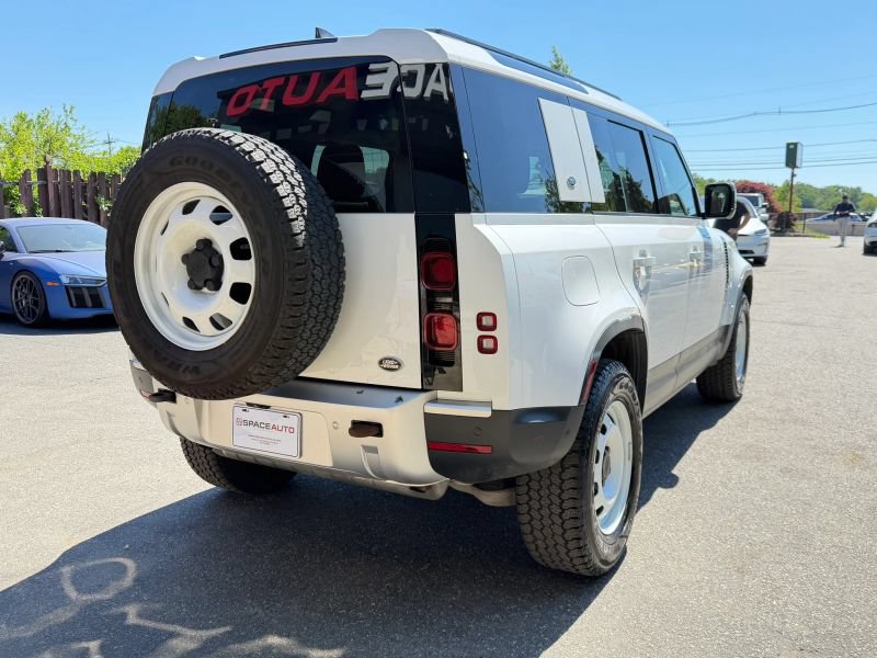 Used 2023 Land Rover Defender 110 AWD/4WD image 6