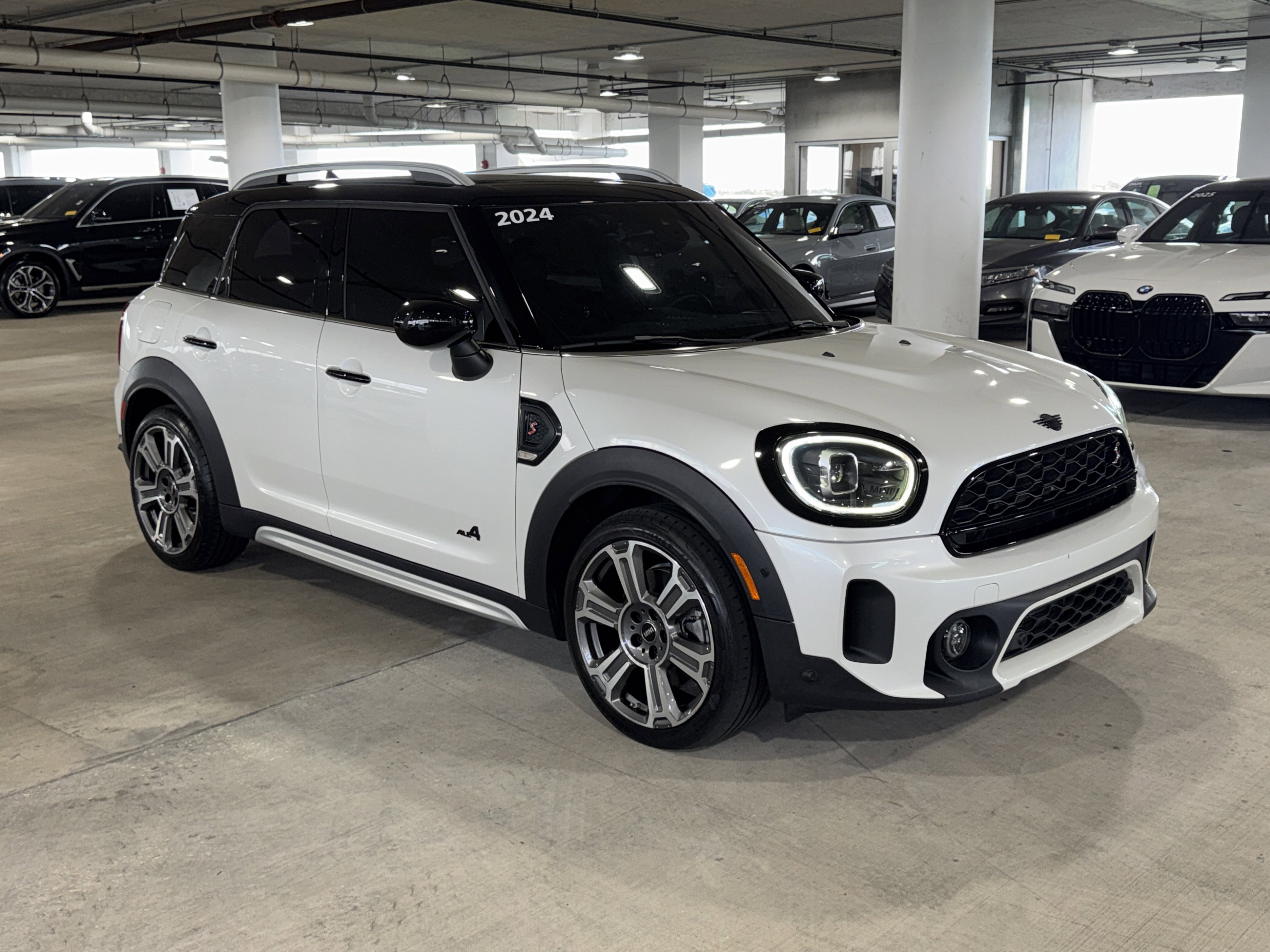 Used 2024 MINI Cooper Countryman S AWD/4WD image 2