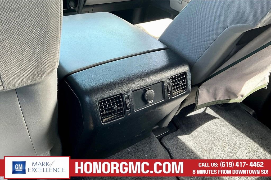 Used 2012 Toyota Tundra 2WD CrewMax w/ Tow Pkg image 11