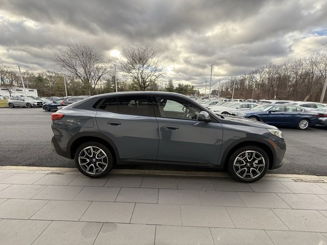 Used 2025 BMW X2 xDrive28i w/ Technology Package image 6