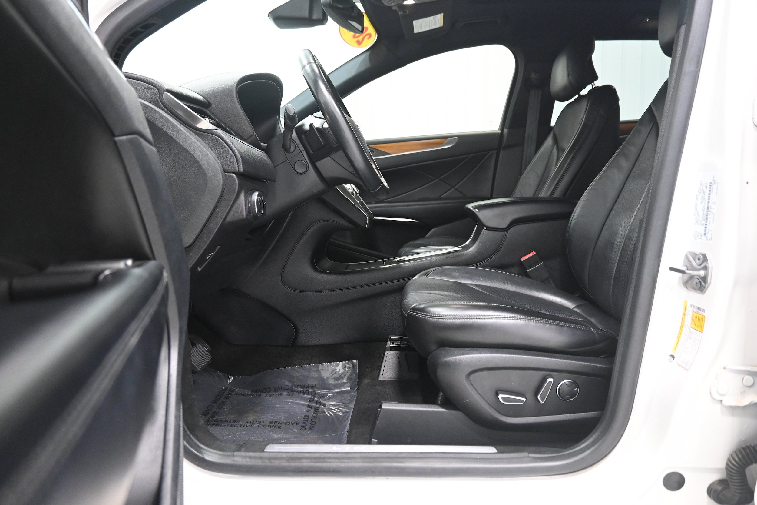 Used 2019 Lincoln MKC Reserve AWD/4WD image 5
