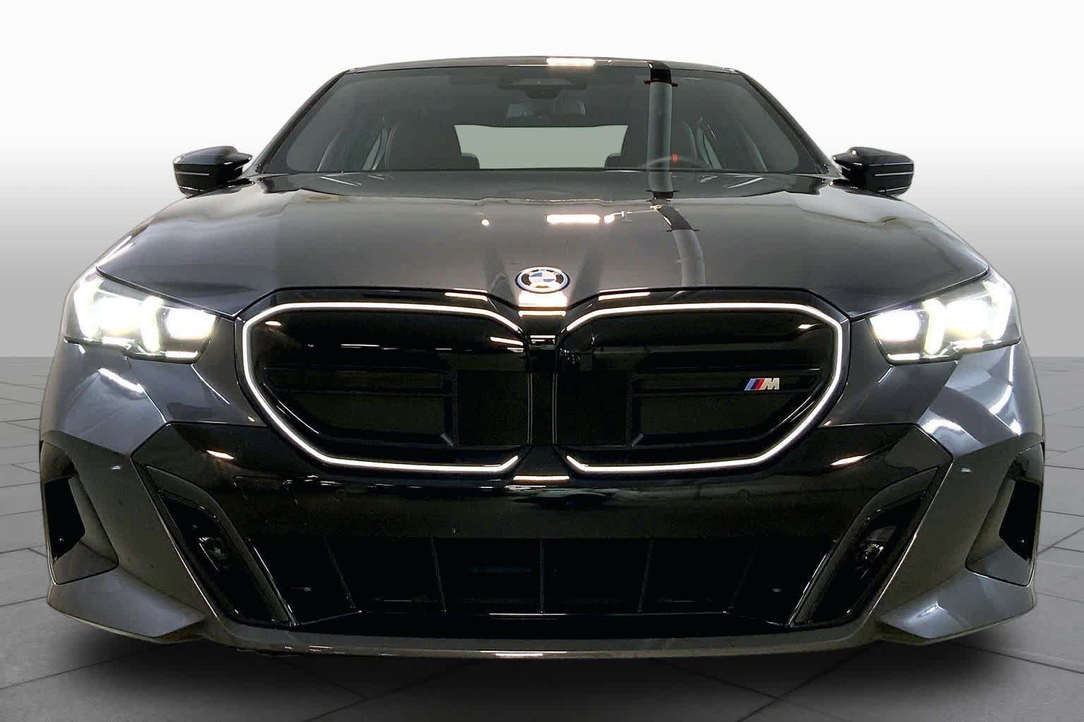 Used 2026 BMW i5 M60 AWD/4WD image 3