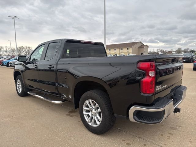 Used 2023 Chevrolet Silverado 1500 LT w/ Z71 Off-Road Package image 8