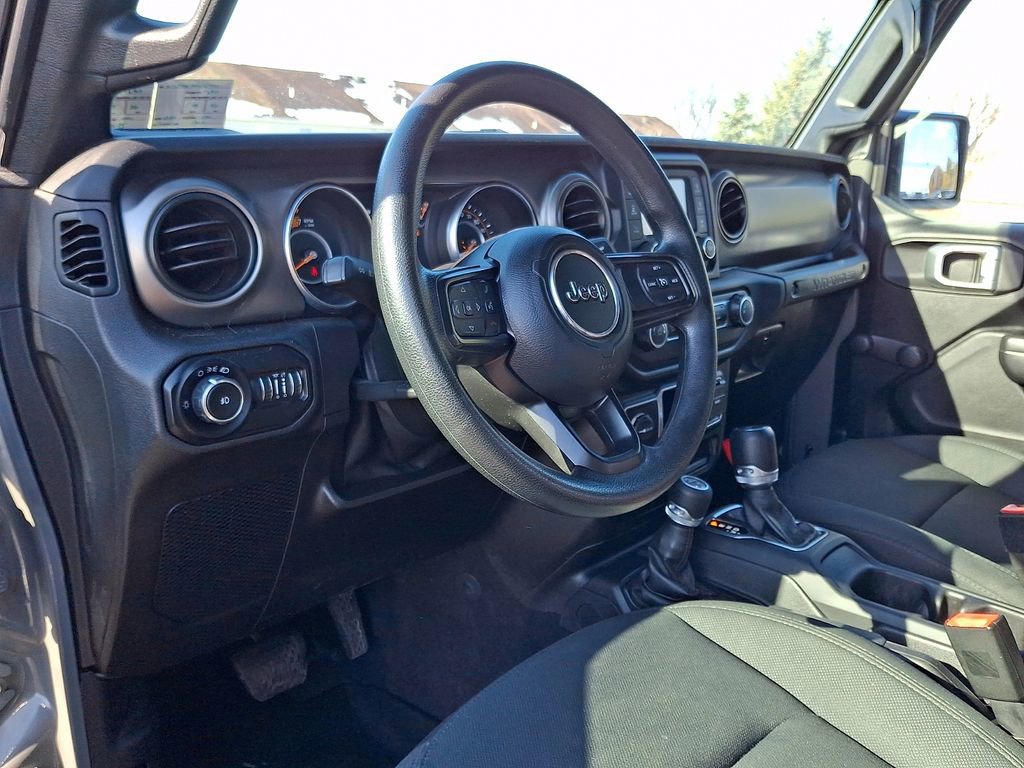 Used 2021 Jeep Wrangler Sport image 11