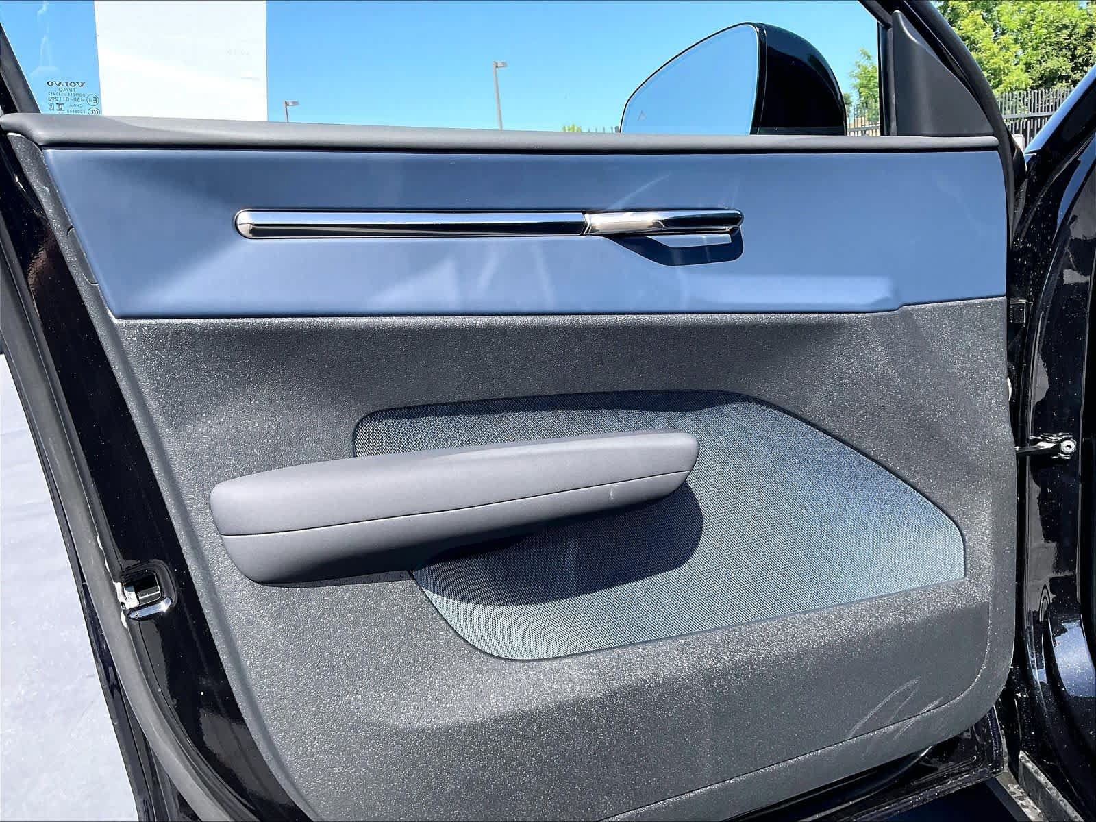 New 2026 Volvo EX30 Cross Country Ultra w/ Protection Package Premier AWD/4WD image 24