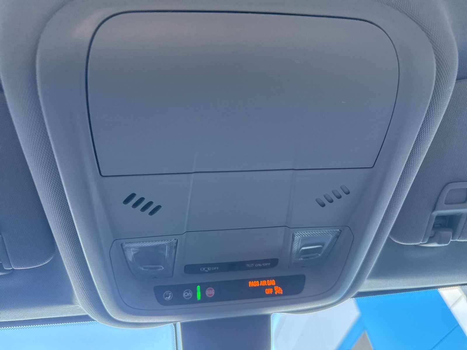 Used 2020 Chevrolet Equinox LS image 28