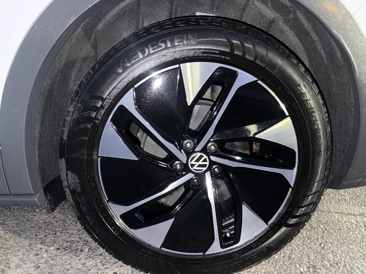 Used 2021 Volkswagen ID.4 Pro w/ ID.4 Protection Package image 50